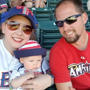 Meet your Posher, Casey